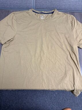 Element V neck Tee